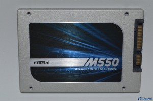 crucial-m550-256gb_032