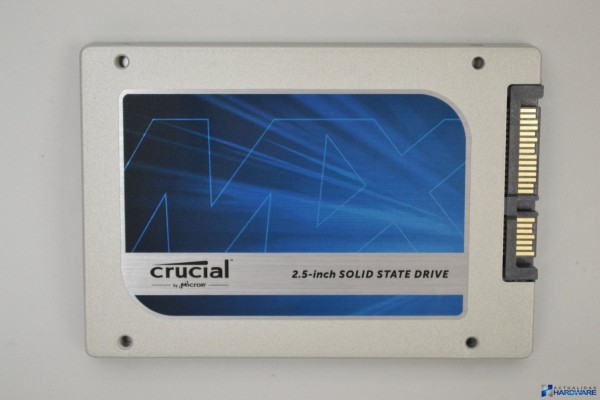 Crucial RAM CT16G4DFD824A – Modulo DDR4 16GB 2400MHz CL17 UDIMM Non ECC, 288 Pin, Per Desktop