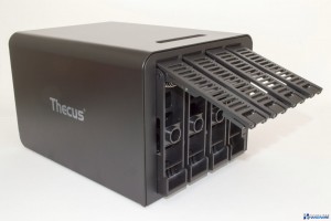thecus-n4310-unboxing-review_022