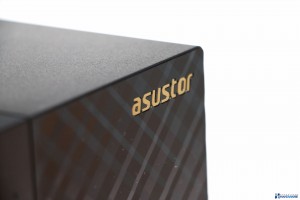 ASUSTOR AS1002T REVIEW UNBOXING_007