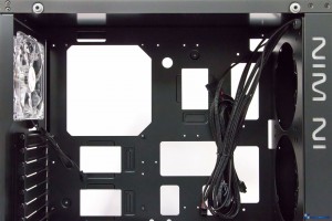 IN WIN 805 REVIEW UNBOXING_034