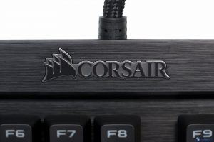 corsair-k70-rapidfire-cherry-mx-speed-review-unboxing_009